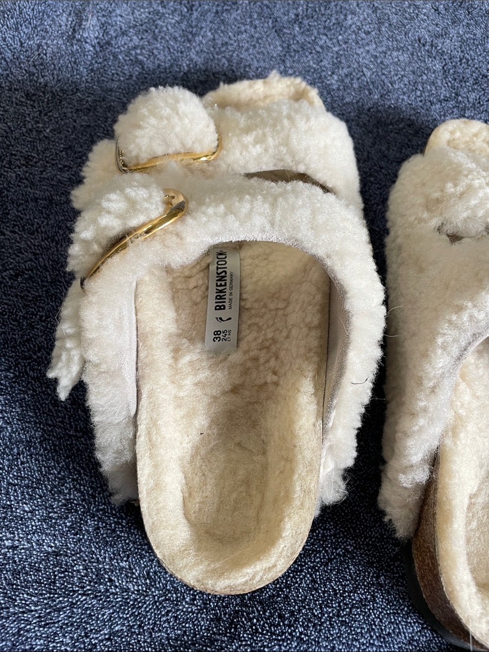 Birkenstock Shearling Arizona Big Buckle Teddy Eggshell Double Strap Slides - Picture 9 of 9